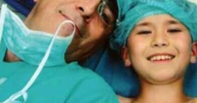 Doktor u Turskoj na poseban način utješio preplašenog dječaka: Legao pored njega na operacijski stol i čekao da zaspi